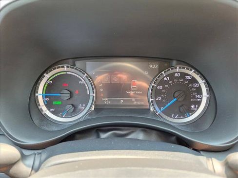 Used 2023 Toyota Highlander LE AWD/4WD image 11