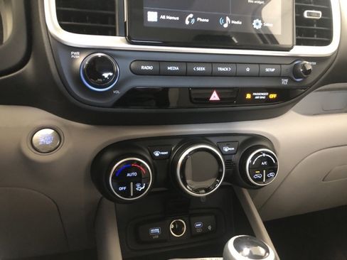 New 2026 Hyundai Venue SEL image 28