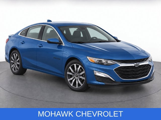 Used 2024 Chevrolet Malibu RS FWD image 2