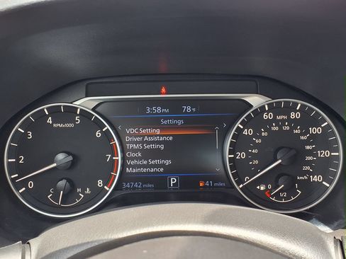 Used 2025 Nissan Altima 2.5 SV FWD image 29