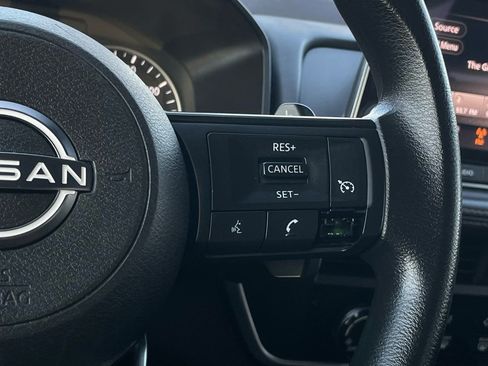 Used 2023 Nissan Rogue S image 15