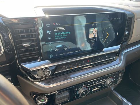 Used 2022 Chevrolet Silverado 1500 LTZ w/ LTZ Convenience Package II image 38