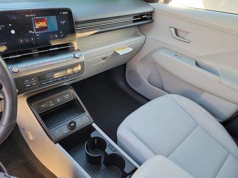 Certified 2024 Hyundai Kona SEL image 15