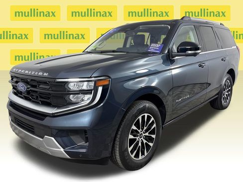 Certified 2025 Ford Expedition Platinum image 14