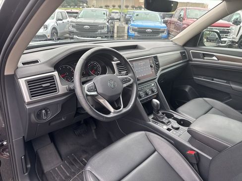 Used 2021 Volkswagen Atlas SE image 11