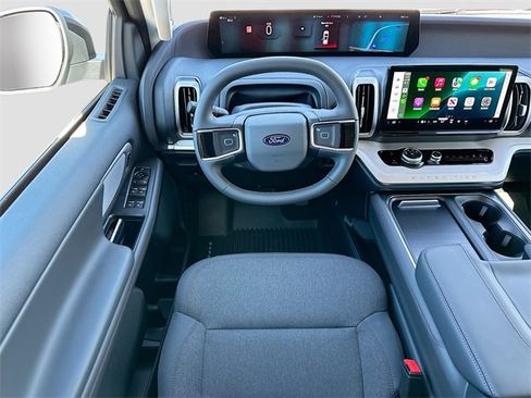 New 2025 Ford Expedition Max Active image 16