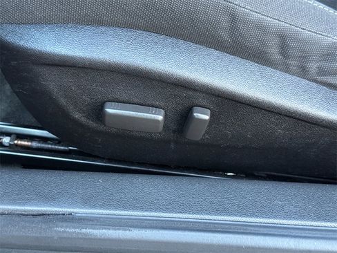 Used 2014 Chevrolet Camaro LT image 21