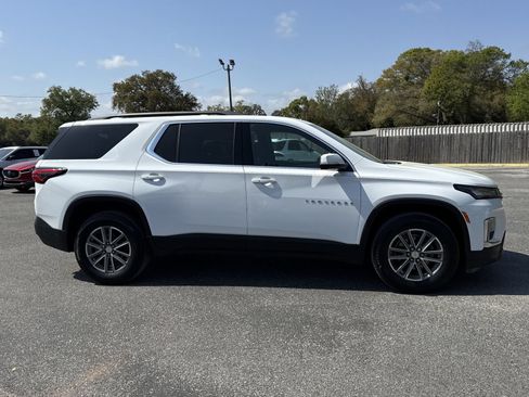 Used 2023 Chevrolet Traverse LT FWD image 6