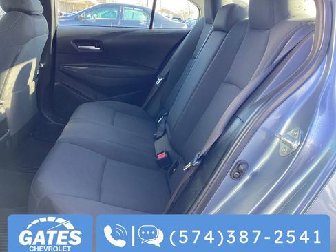 Used 2021 Toyota Corolla LE image 12