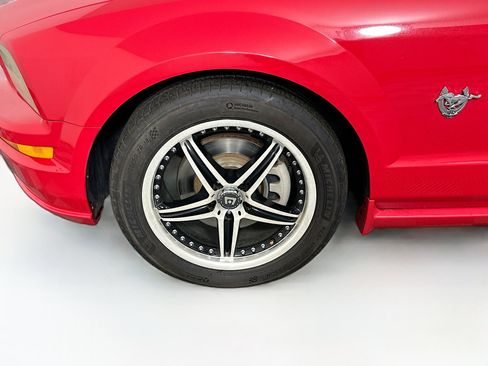 Used 2009 Ford Mustang GT Premium image 11