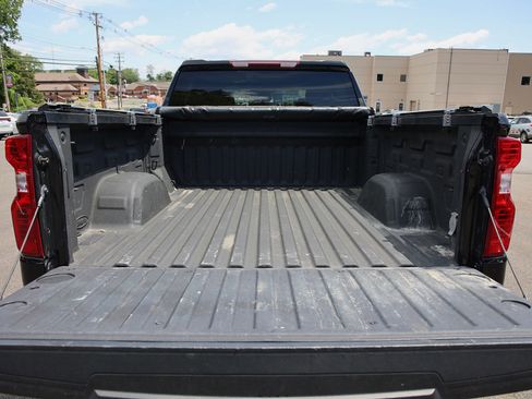 Used 2023 Chevrolet Silverado 1500 Custom AWD/4WD image 18