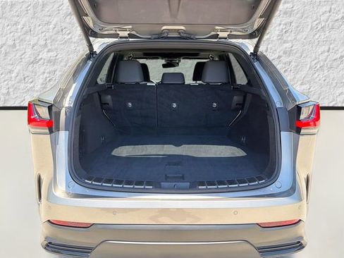 Used 2022 Lexus NX 350h AWD image 12
