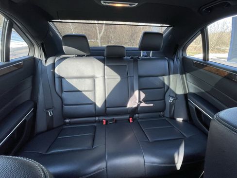 Used 2014 Mercedes-Benz E 350 4MATIC Sedan image 15