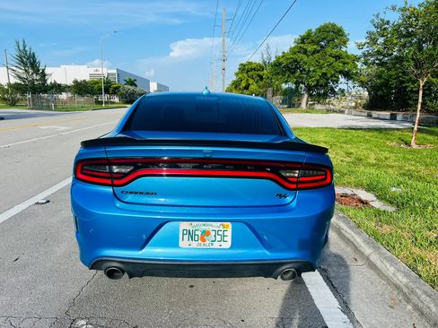 Used 2023 Dodge Charger R/T w/ Blacktop Package RWD image 4