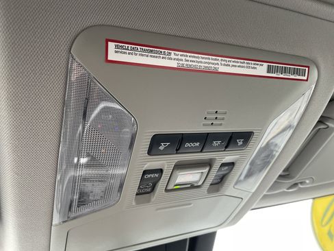 Used 2020 Toyota RAV4 Adventure image 31