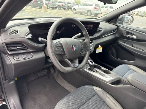 New 2026 Buick Envista Preferred FWD image 17