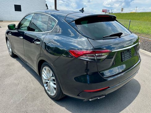 Used 2022 Maserati Levante GT AWD/4WD image 7