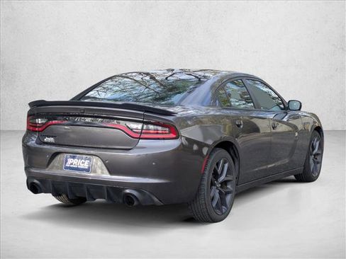 Used 2022 Dodge Charger SXT w/ Blacktop Package image 2