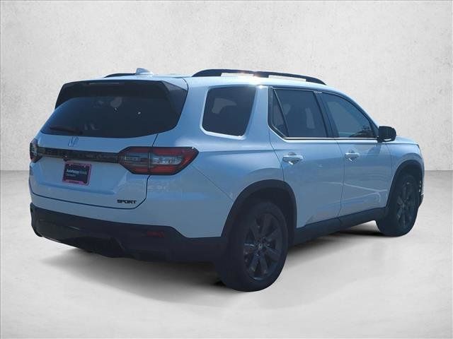 New 2026 Honda Pilot Sport image 2