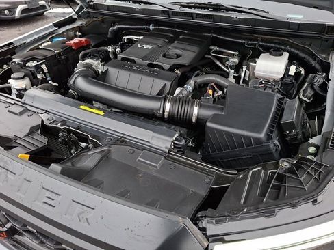 Used 2023 Nissan Frontier PRO-4X w/ Pro-4X Premium Package image 32