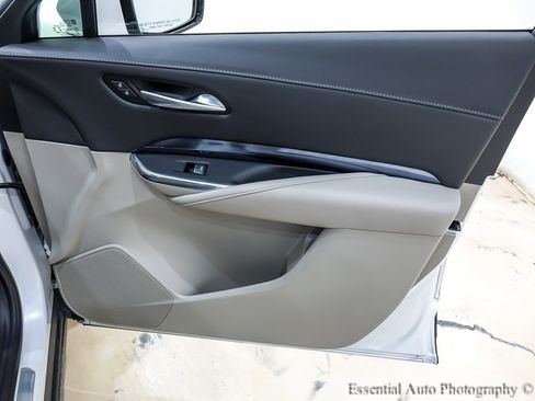 Used 2023 Cadillac XT4 Luxury image 29