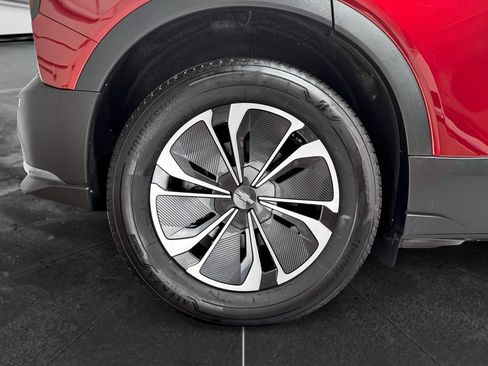 Used 2025 Chevrolet Blazer EV LT image 35