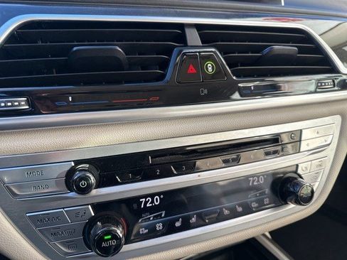 Used 2017 BMW 740e xDrive image 19