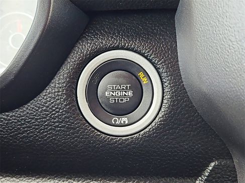 Used 2025 RAM 1500 Laramie image 26