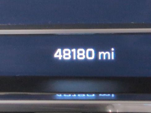 Used 2023 Chevrolet Silverado 1500 RST AWD/4WD image 2