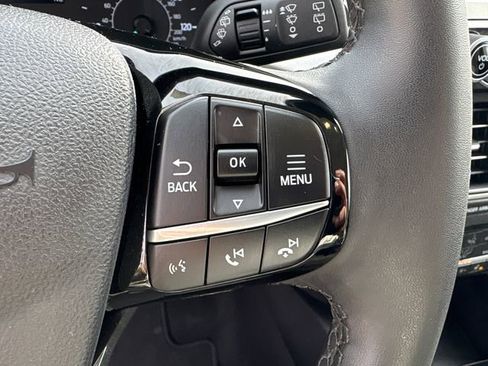 Used 2022 Ford Escape SE w/ SE Sport Appearance Package image 22