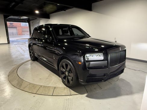 Used 2023 Rolls-Royce Cullinan image 7