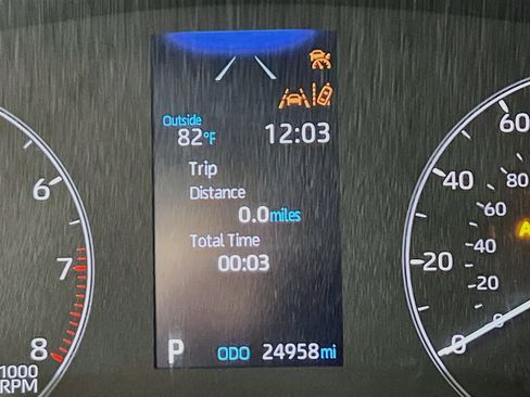 Used 2024 Toyota Corolla Cross L FWD image 22