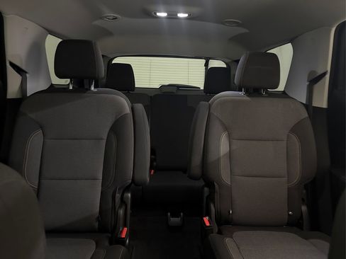 Used 2020 Chevrolet Traverse LT FWD image 39