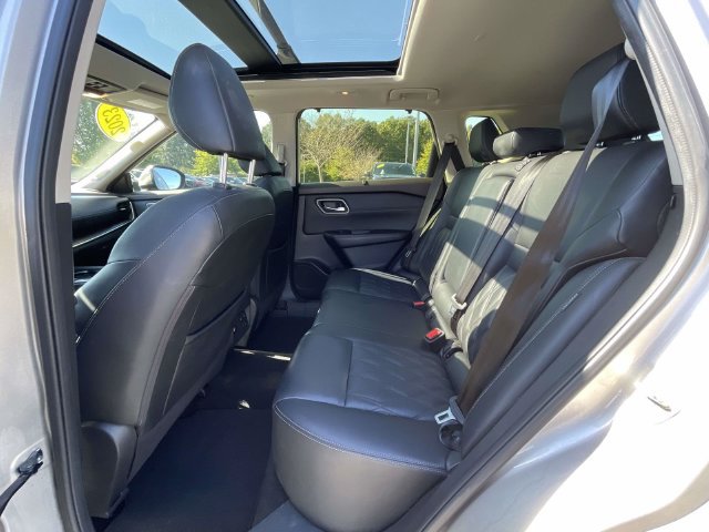 Used 2023 Nissan Rogue Platinum w/ Platinum Premium Package AWD/4WD image 11