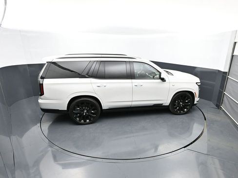 Used 2025 Cadillac Escalade Sport Platinum w/ LPO, ONYX Package AWD/4WD image 36