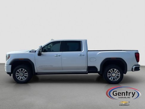 Used 2021 GMC Sierra 2500 Denali w/ Denali Ultimate Package AWD/4WD image 3
