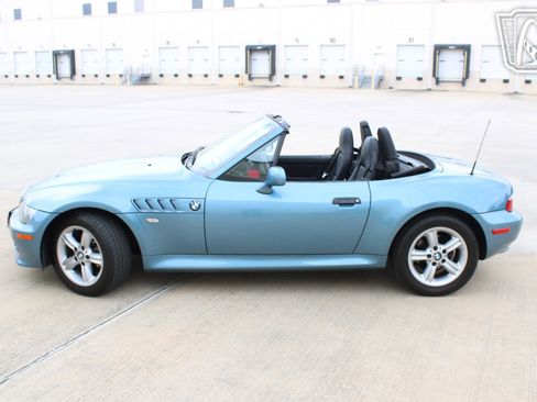 Used 2002 BMW Z3 2.5i RWD image 2
