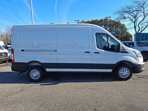 New 2025 Ford Transit 250 148 Medium Roof Extended AWD w/ Load Area Protection Package image 8