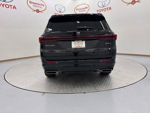 Used 2026 Buick Enclave Sport Touring w/ Power Package FWD image 7