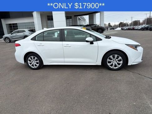 Used 2024 Toyota Corolla LE image 14