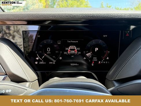 Used 2025 GMC Yukon XL Denali AWD/4WD image 13