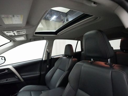 Used 2013 Toyota RAV4 Limited image 32