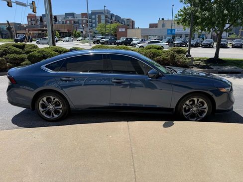 Used 2023 Honda Accord EX image 4