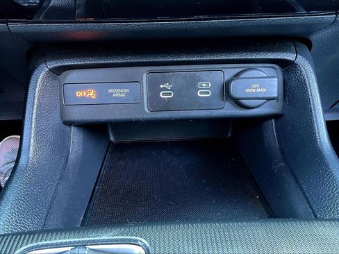 Used 2025 Honda Civic Sport image 15