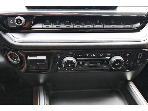 Used 2024 Chevrolet Silverado 2500 High Country w/ High Country Premium Package image 27