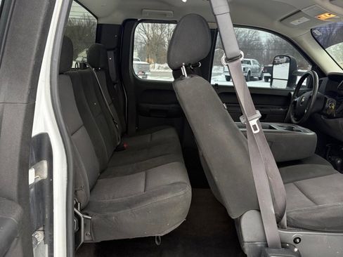 Used 2011 Chevrolet Silverado 1500 LS image 12