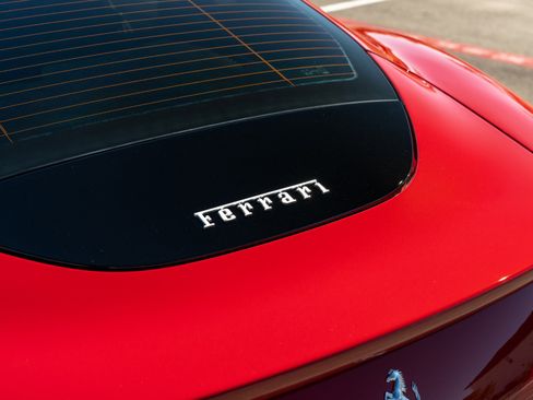 Used 2022 Ferrari Roma RWD image 13