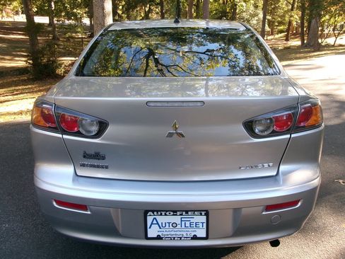 Used 2016 Mitsubishi Lancer ES image 6