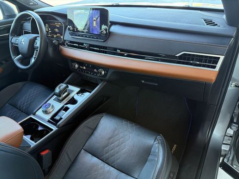 Used 2023 Mitsubishi Outlander SEL 40th Anniversary image 32