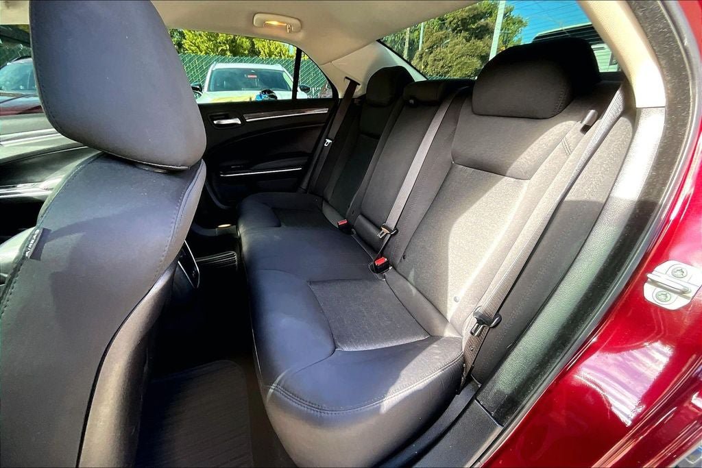Used 2019 Chrysler 300 Touring w/ Sport Appearance Package RWD image 18